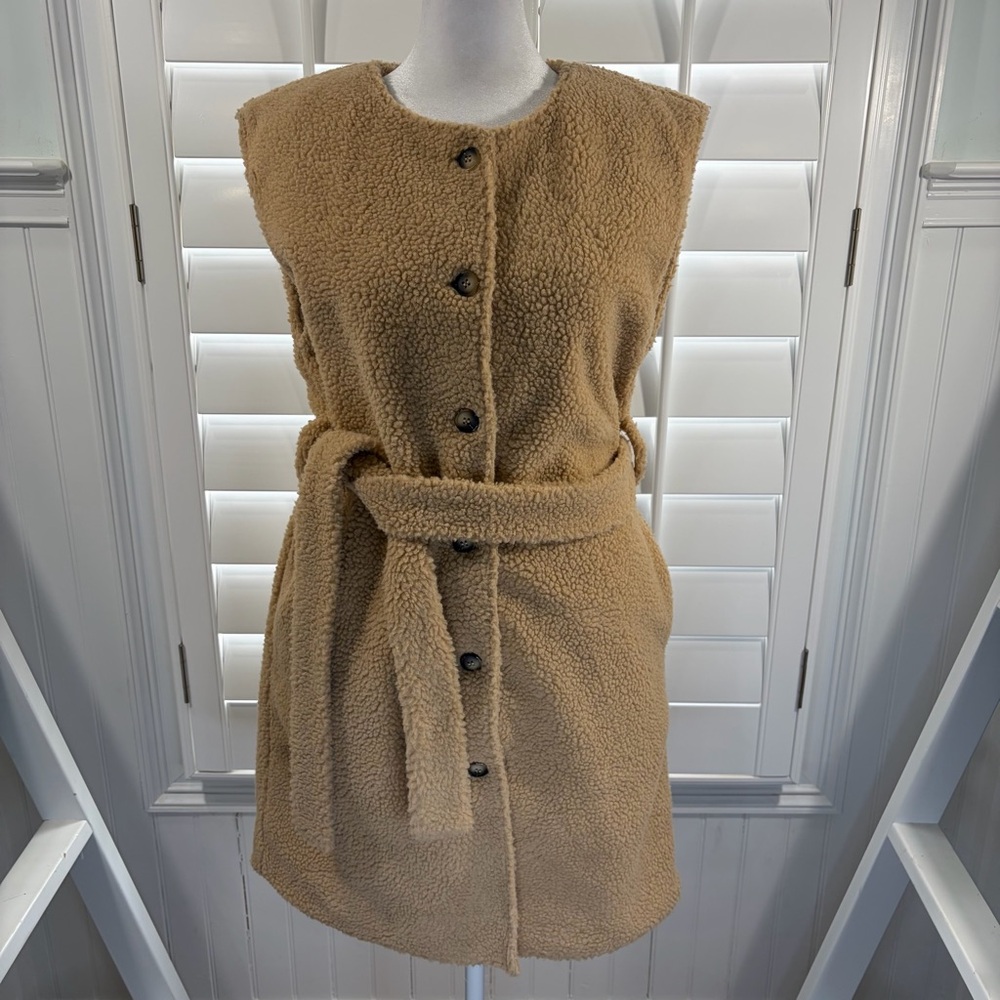 NWT Fuzzy Sleeveless Button-Up Belted Vest
